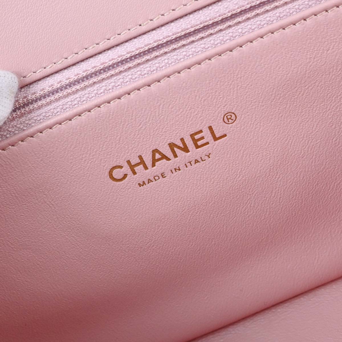 Chanel 2019 Pink Tweed Filigree Flap Bag Shoulder Bag