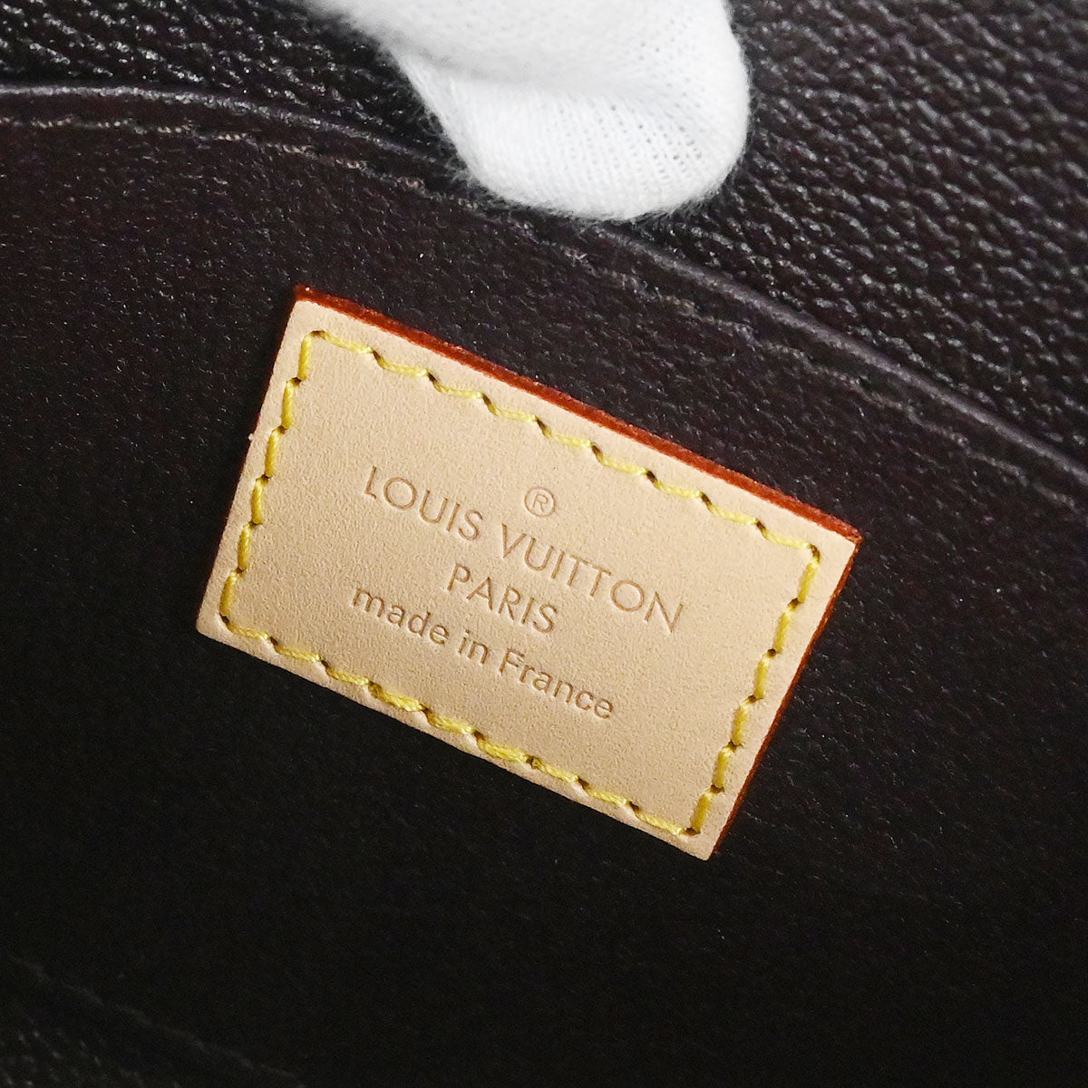 Louis Vuitton Purple Vernis Pochette Cosmetic M91495