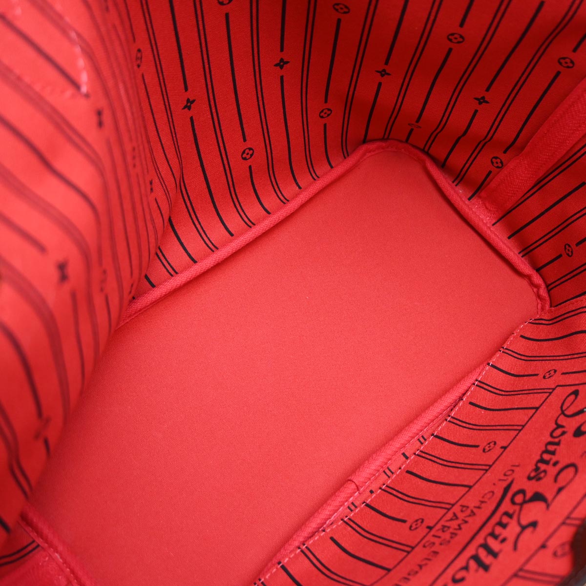 Louis Vuitton Damier Neverfull MM Shoulder Tote Bag N51105