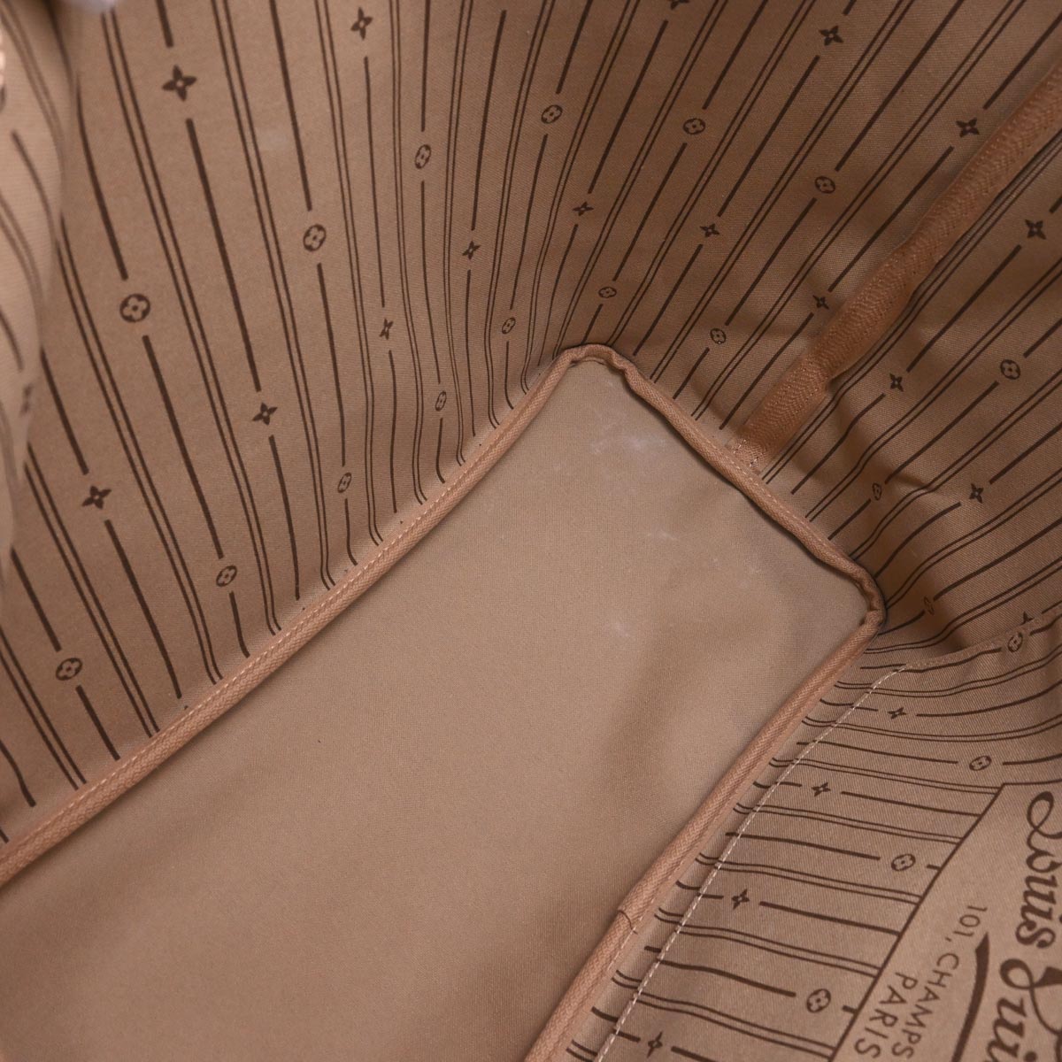 Louis Vuitton Monogram Neverfull GM Tote Bag M40157