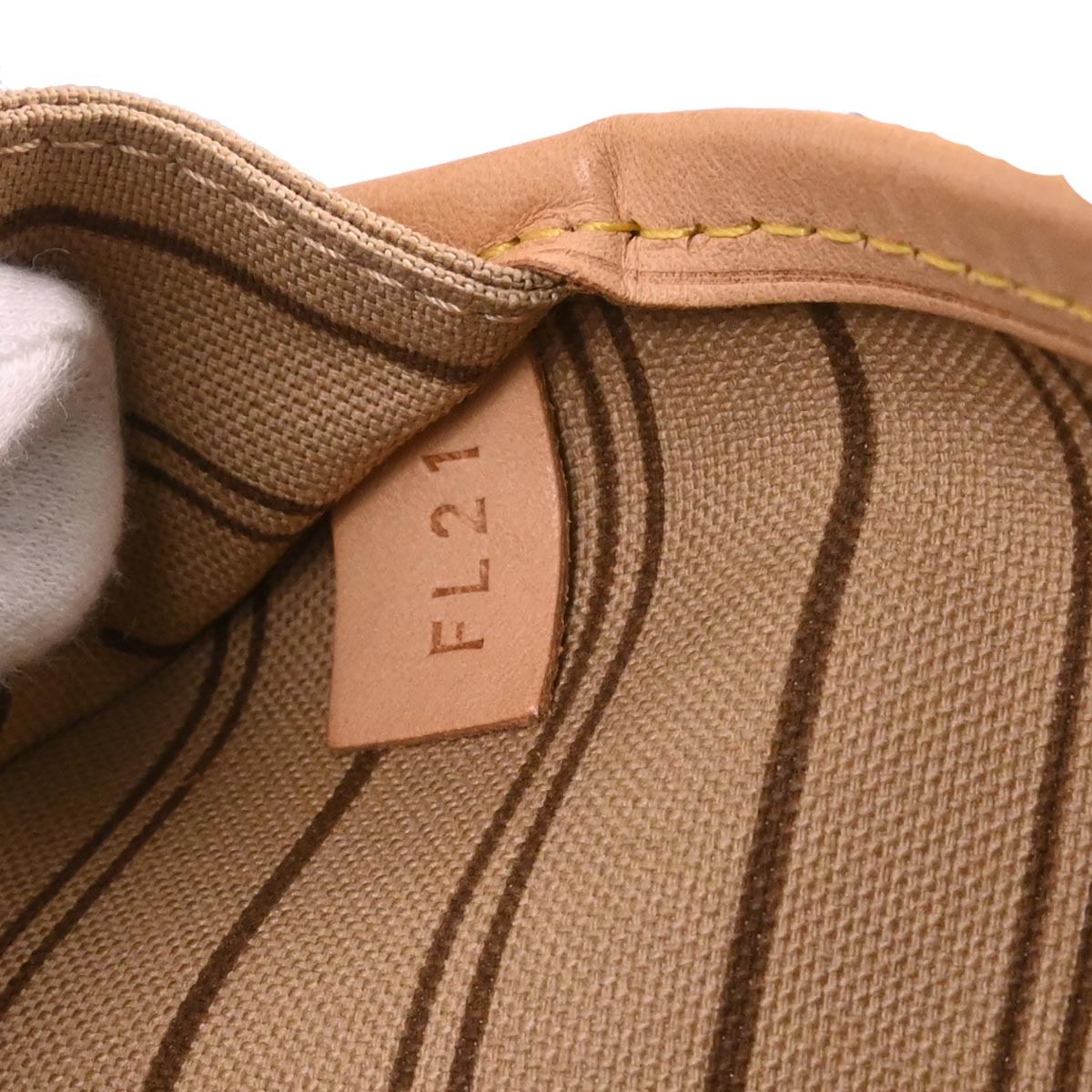 Louis Vuitton Monogram Neverfull GM Tote Bag M40157