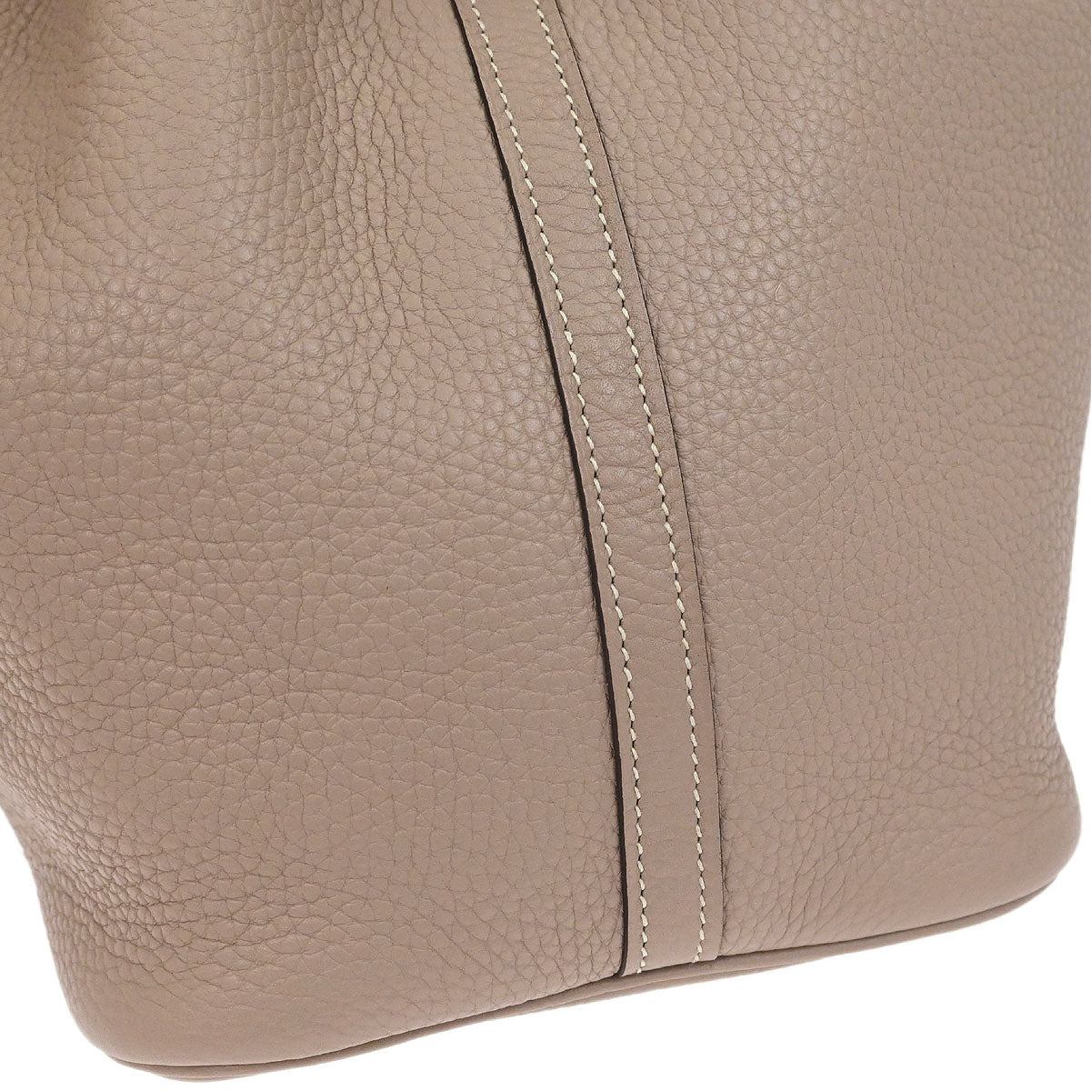 Hermes Gris Tourterelle Taurillon Picotin Lock 22 MM Handbag