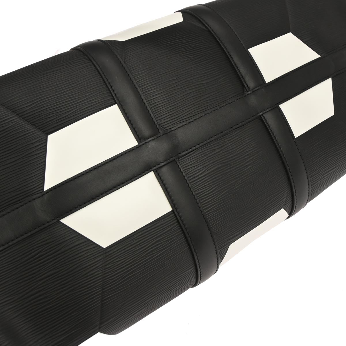 Louis Vuitton Black Epi Keepall Bandouliere 50 Handbag M52187