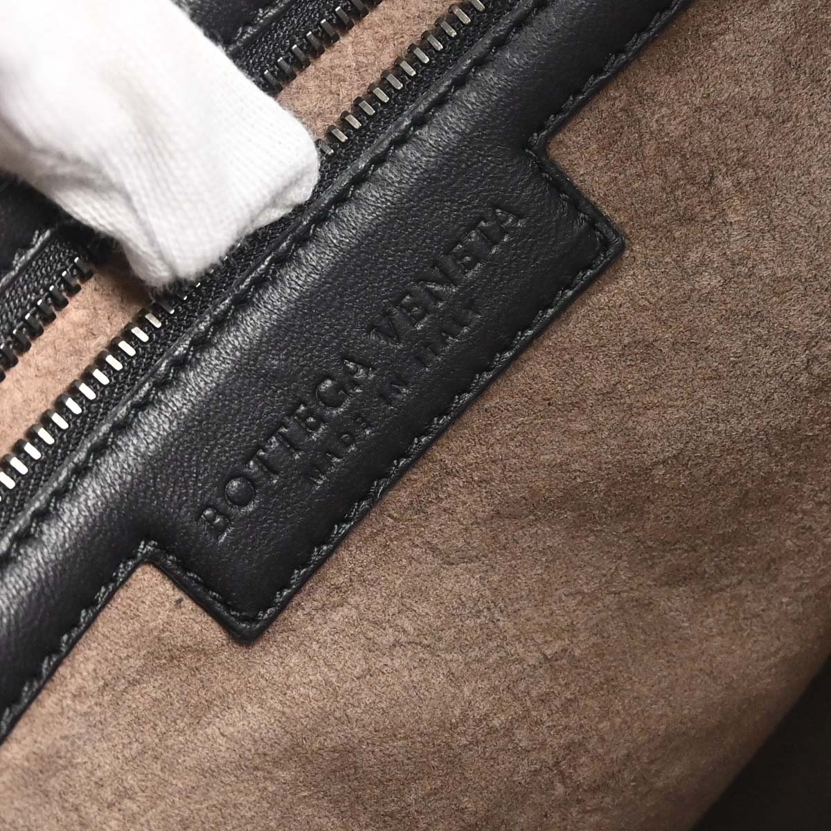 Bottega Veneta Black Lambskin Intrecciato Hobo Handbag