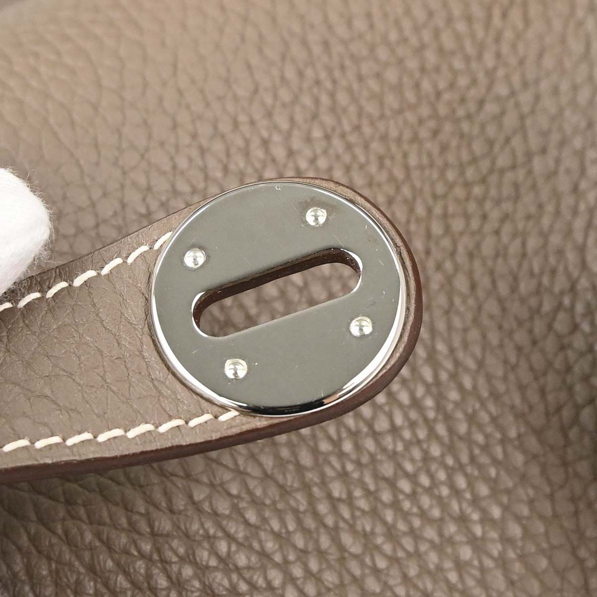 Hermes Etoupe Gray Taurillon Clemence Lindy 30 Shoulder Bag