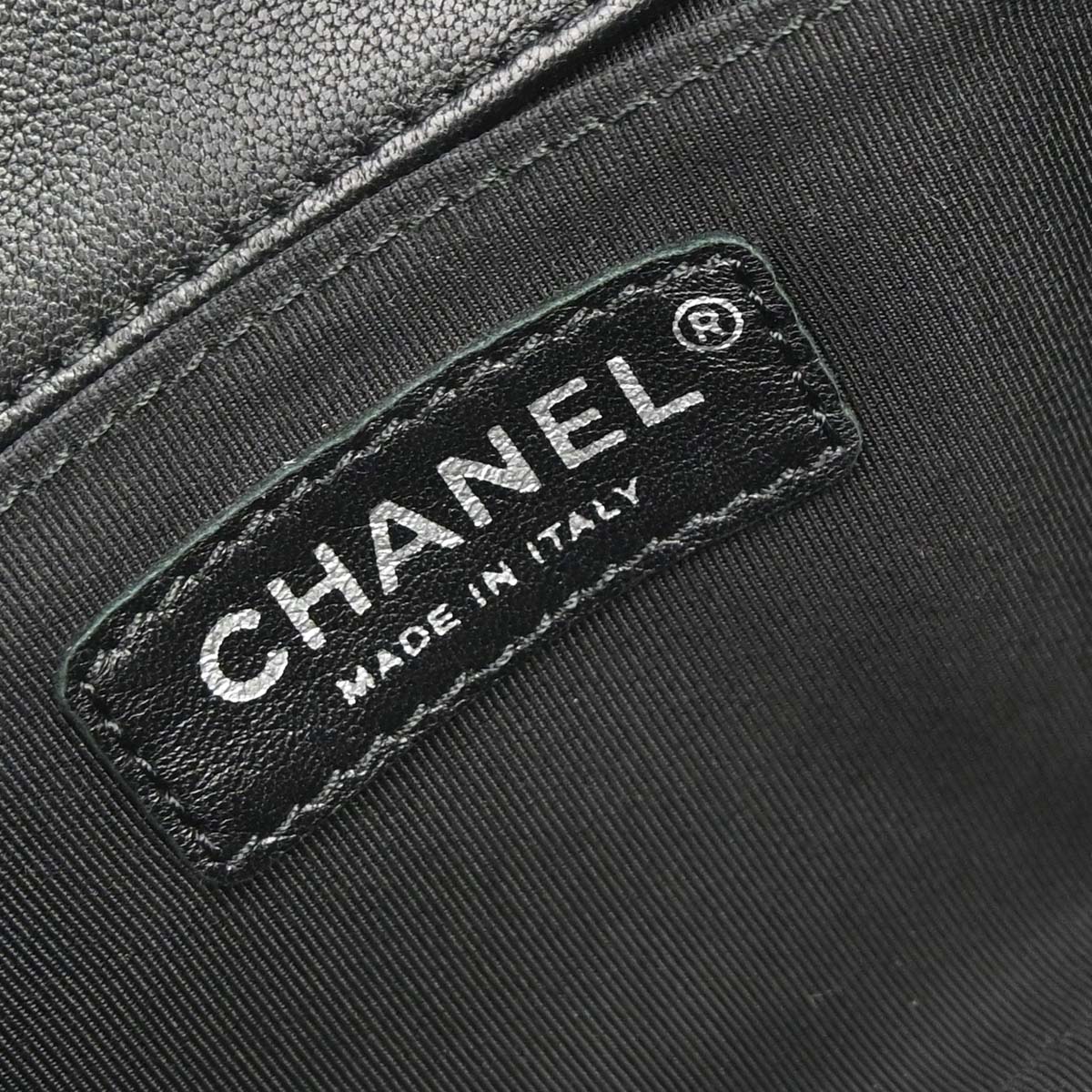 Chanel 2017-2018 Black Calfskin Chevron Shoulder Bag