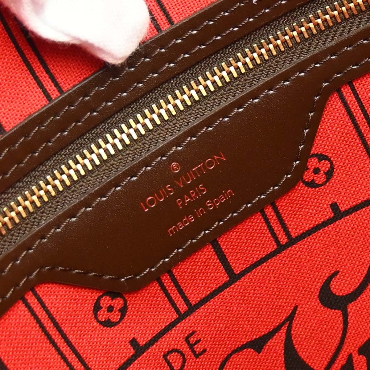 Louis Vuitton 2013 Damier Neverfull MM Tote Handbag N51105
