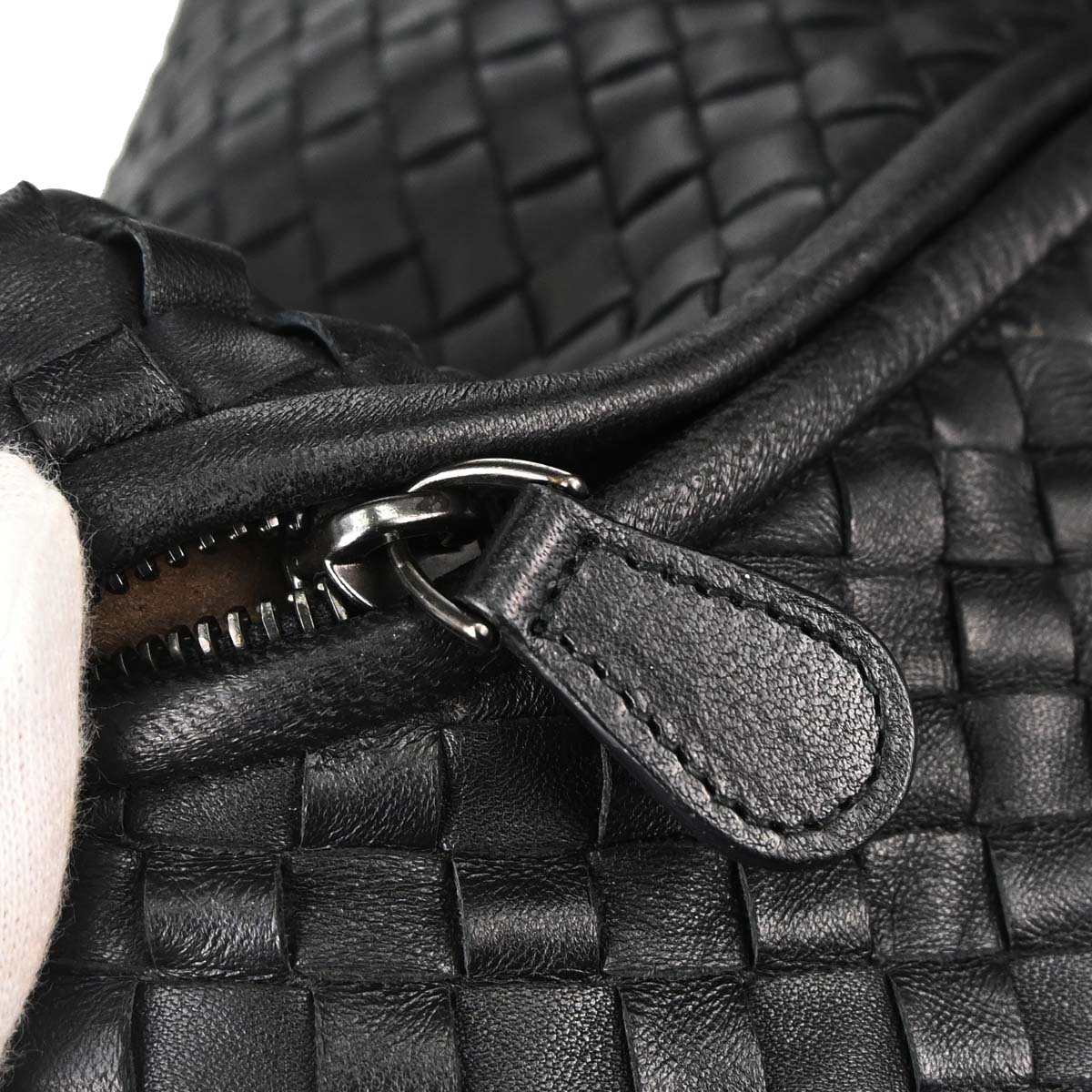 Bottega Veneta Black Lambskin Intrecciato Hobo Handbag