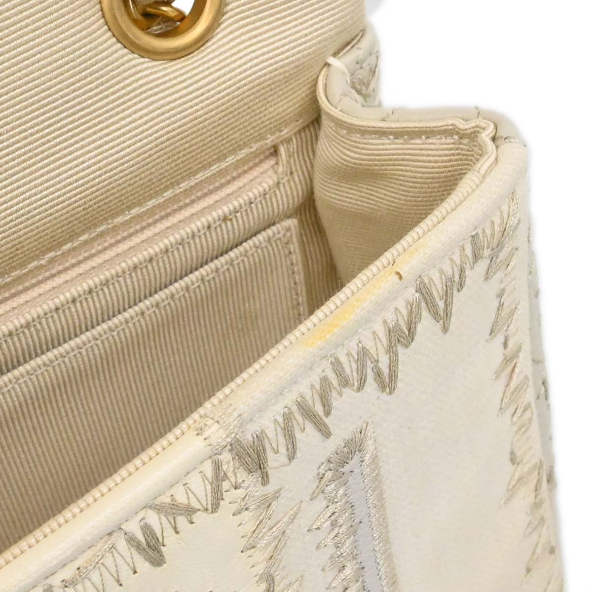 Chanel Ivory Tweed Patchwork Shoulder Bag