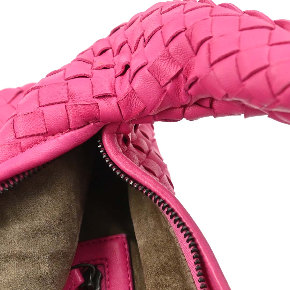 Bottega Veneta Pink Lambskin Intrecciato Hobo Handbag