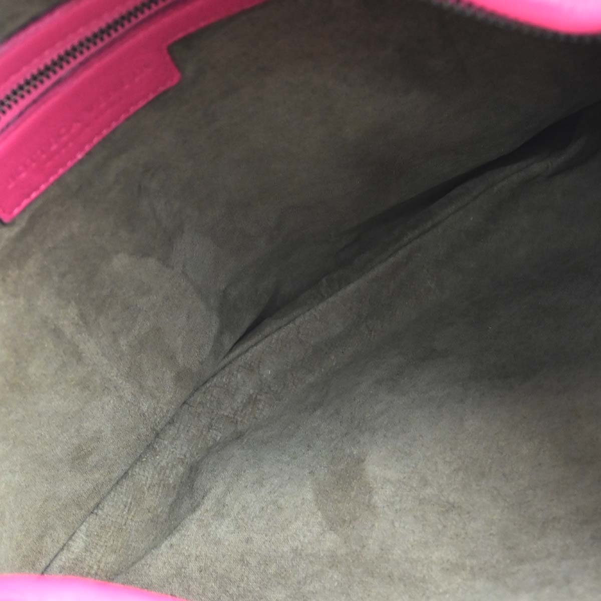 Bottega Veneta Pink Lambskin Intrecciato Hobo Handbag