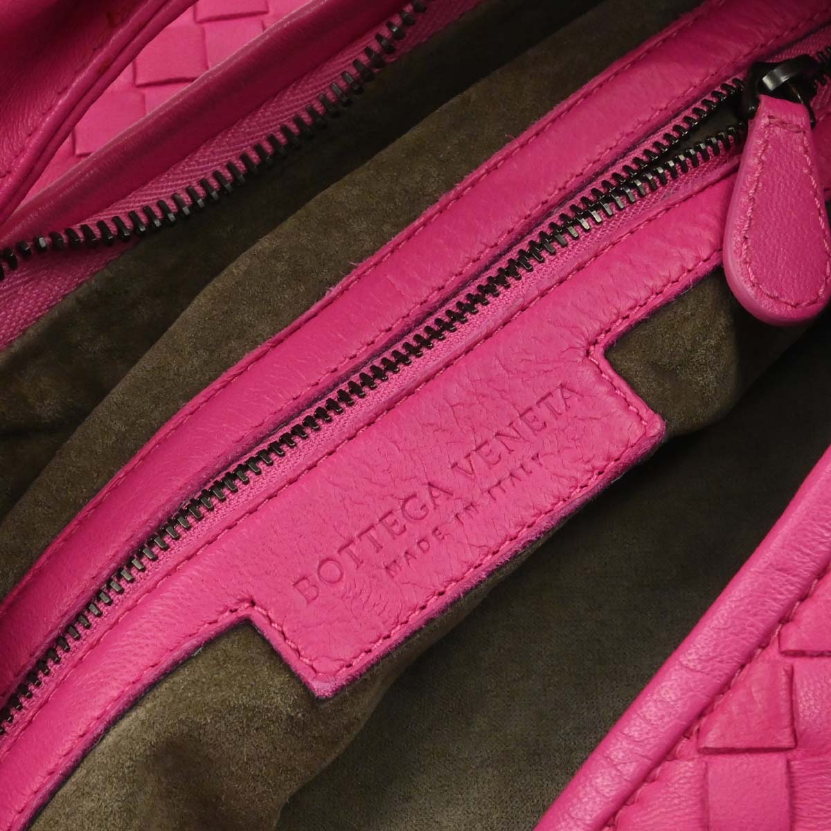 Bottega Veneta Pink Lambskin Intrecciato Hobo Handbag