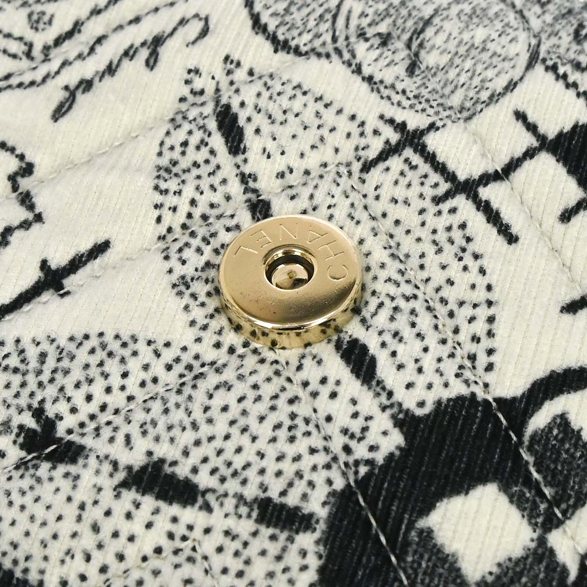 Chanel 2018-2019 Black White Silk Corduroy Chevron Shoulder Bag