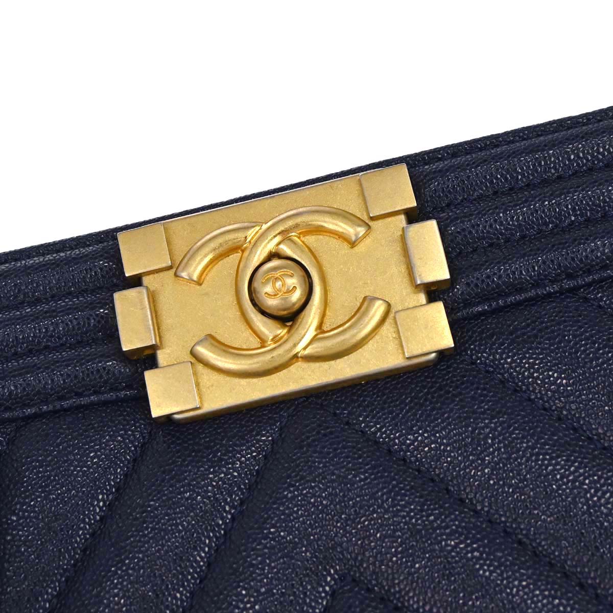 Boy Chanel 2018-2019 Navy Caviar Skin Chevron Medium Shoulder Bag