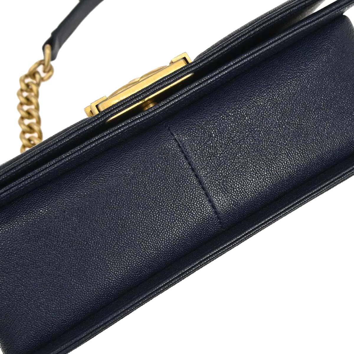 Boy Chanel 2018-2019 Navy Caviar Skin Chevron Medium Shoulder Bag