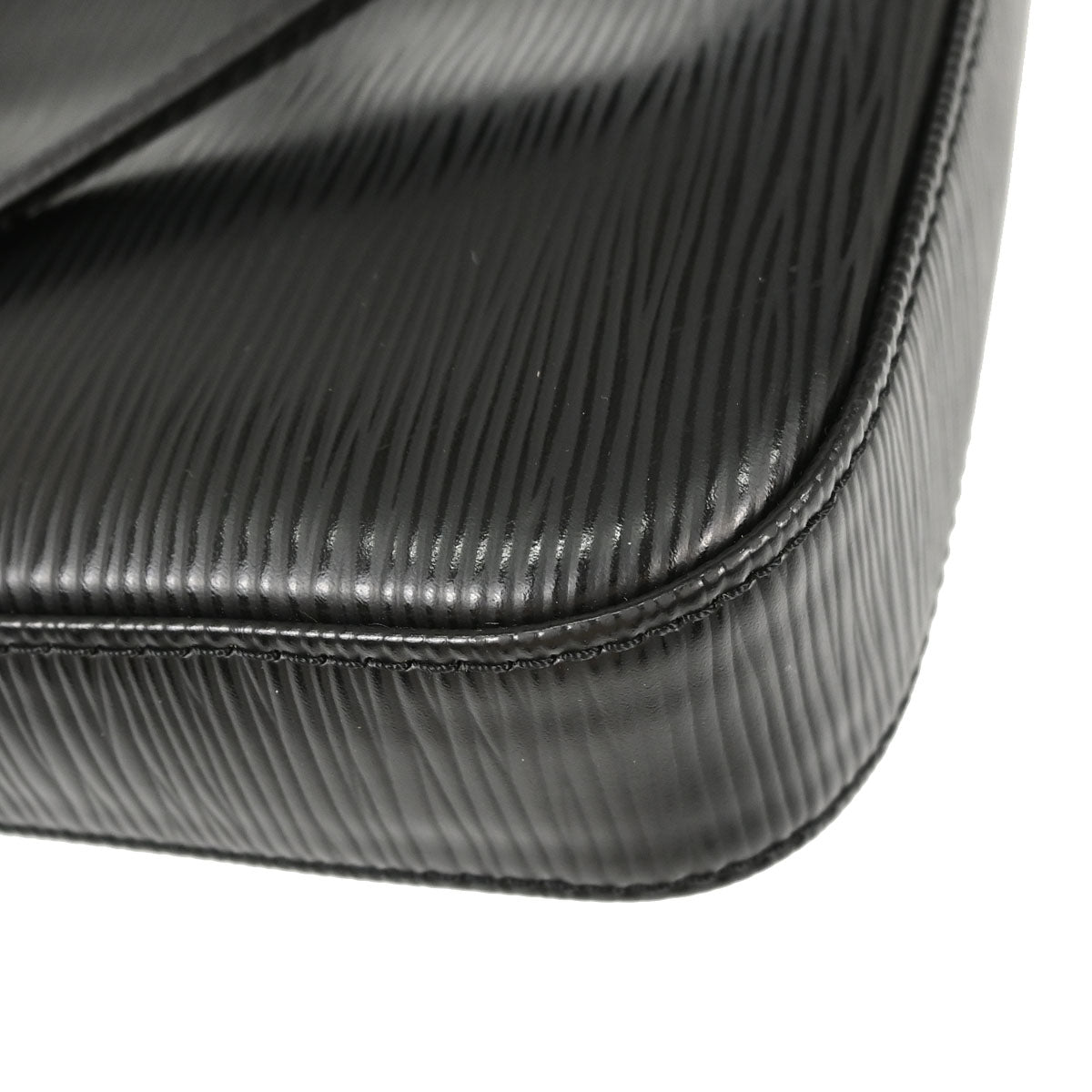 Louis Vuitton Black Epi Pochette Accessoires NM Handbag M40632
