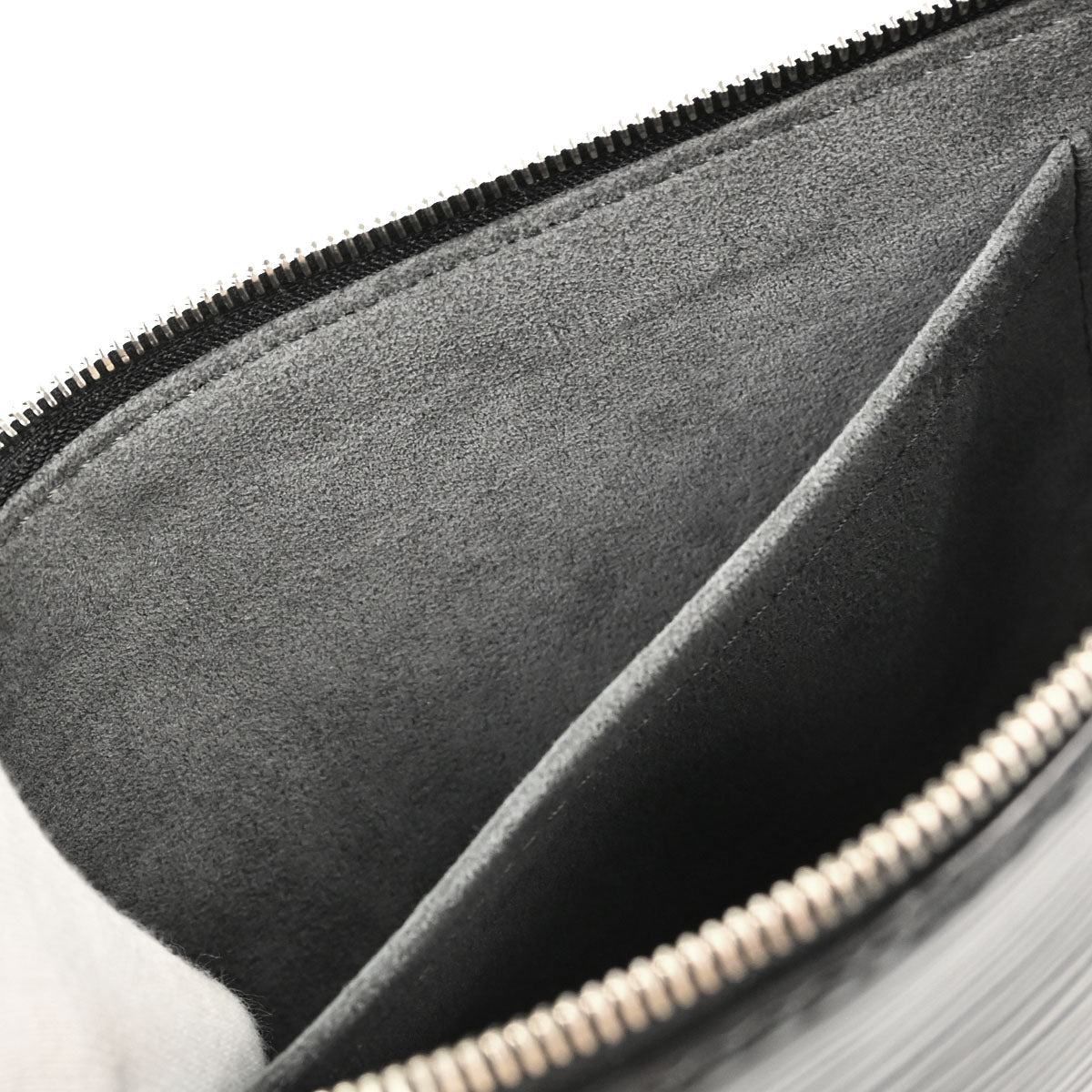 Louis Vuitton Black Epi Pochette Accessoires NM Handbag M40632