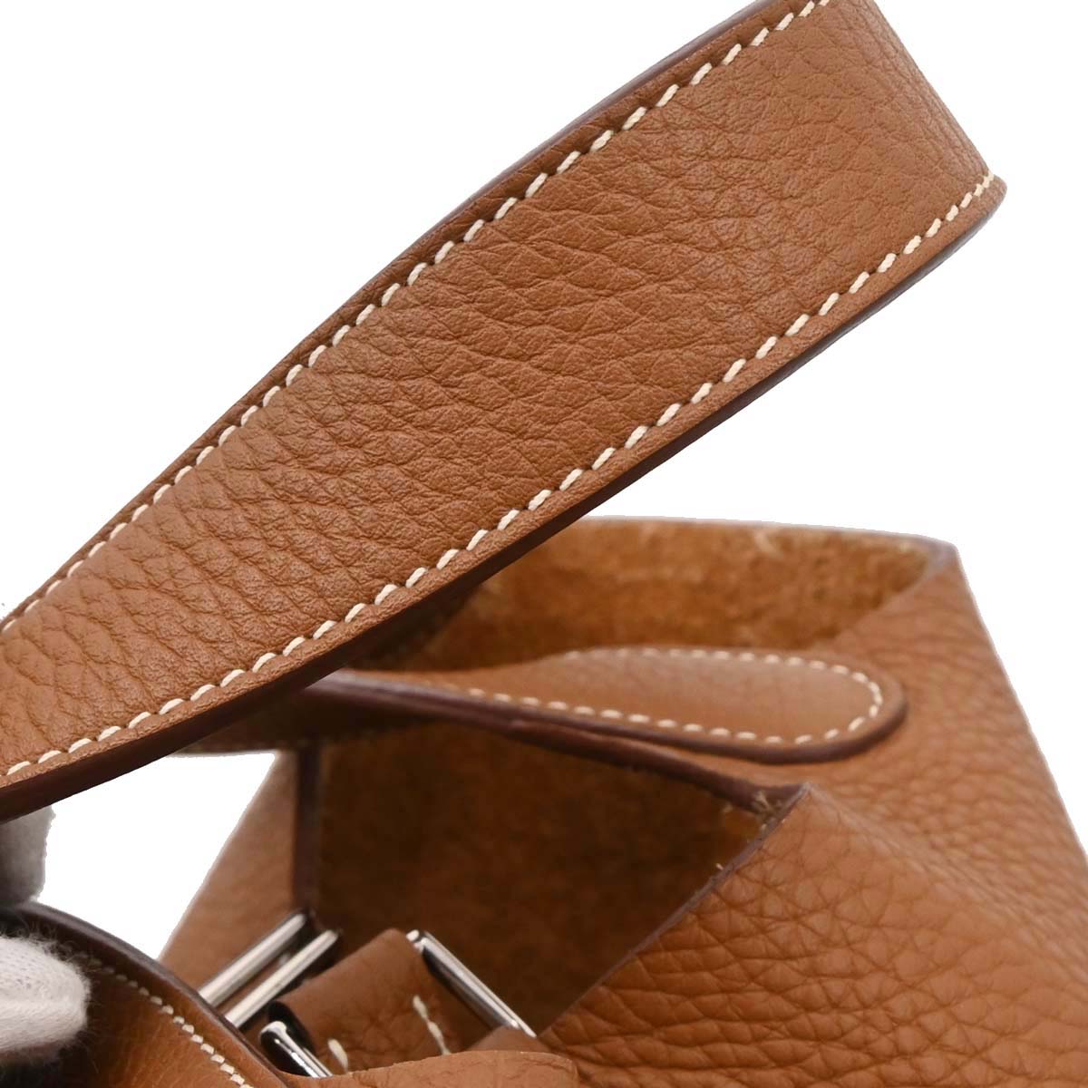 Hermes Gold Taurillon Clemence Picotin Lock 18 PM Handbag