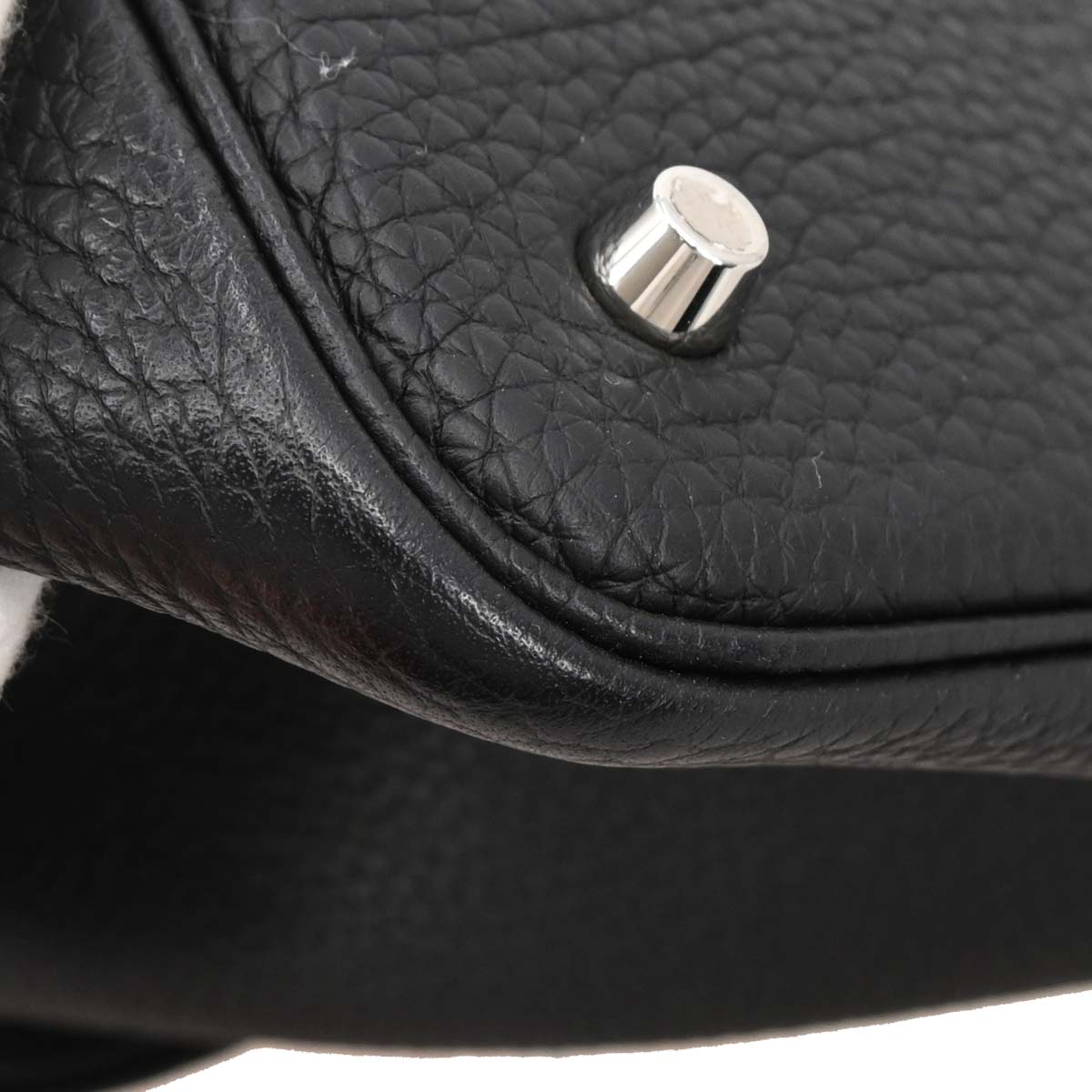 Hermes Black Taurillon Clemence Picotin Lock 22 MM Handbag