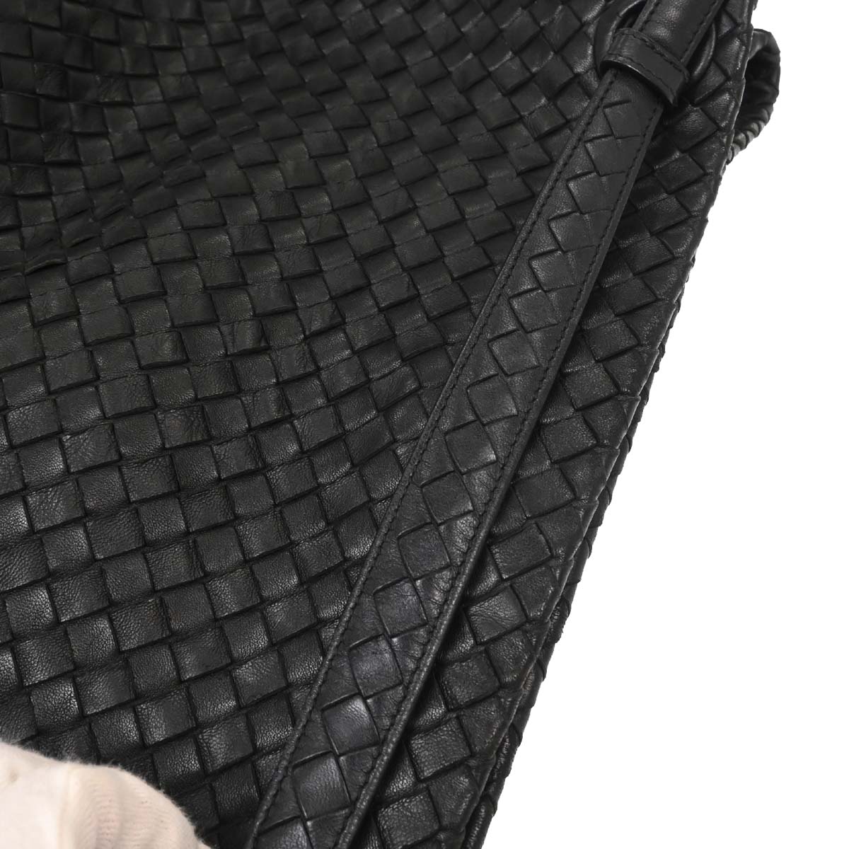 Bottega Veneta Black Lambskin Intrecciato Handbag