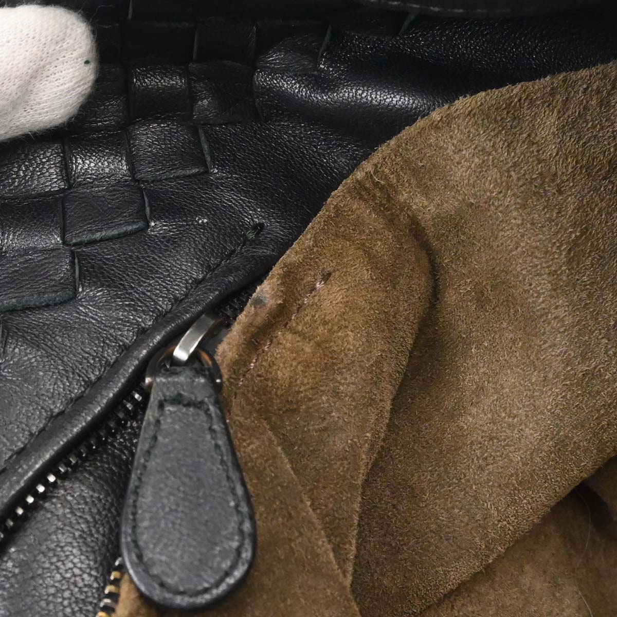 Bottega Veneta Black Lambskin Intrecciato Handbag