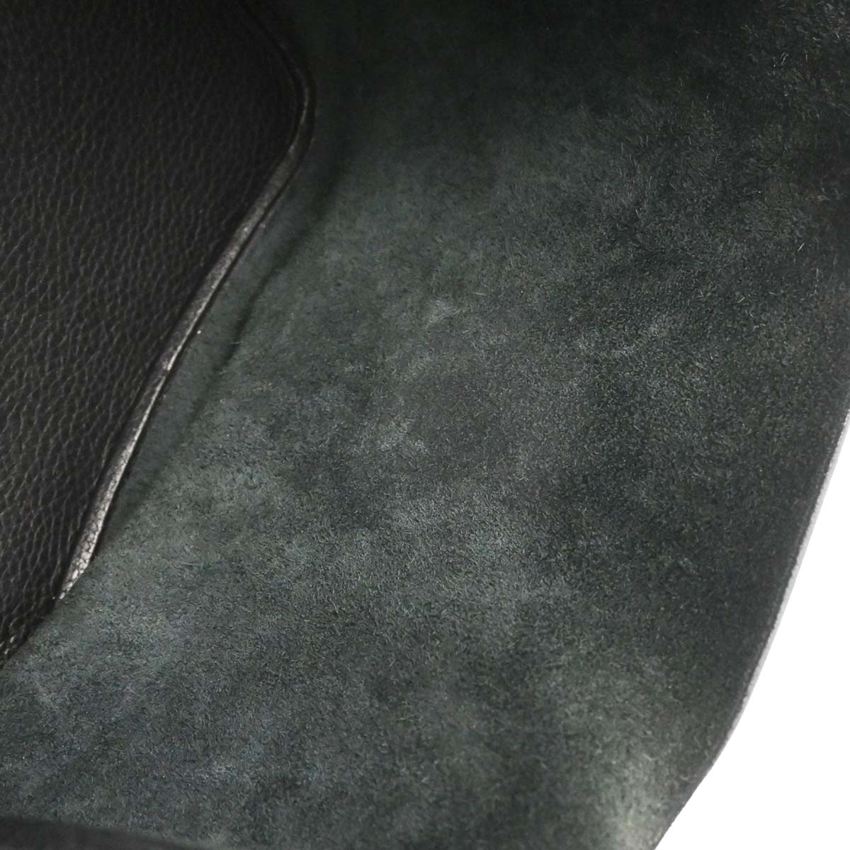 Hermes Black Taurillon Clemence Picotin Lock 22 MM Handbag
