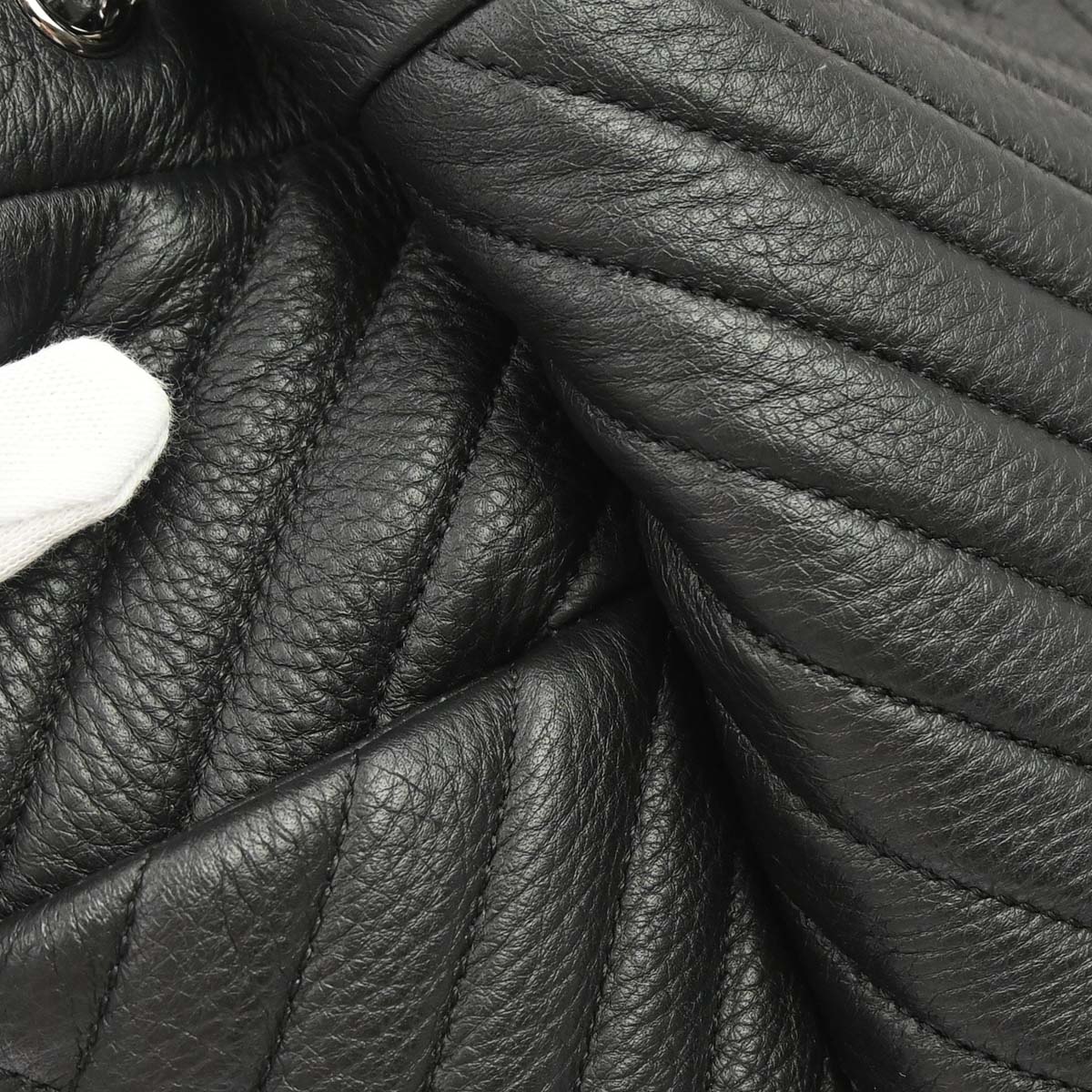 Chanel 2017 Black Deerskin Urban Spirit Chevron Drawstring Bucket Tote Handbag