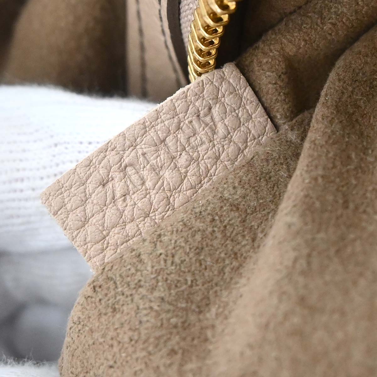 Louis Vuitton Beige Mahina Selene MM 2way Shoulder Handbag M94275