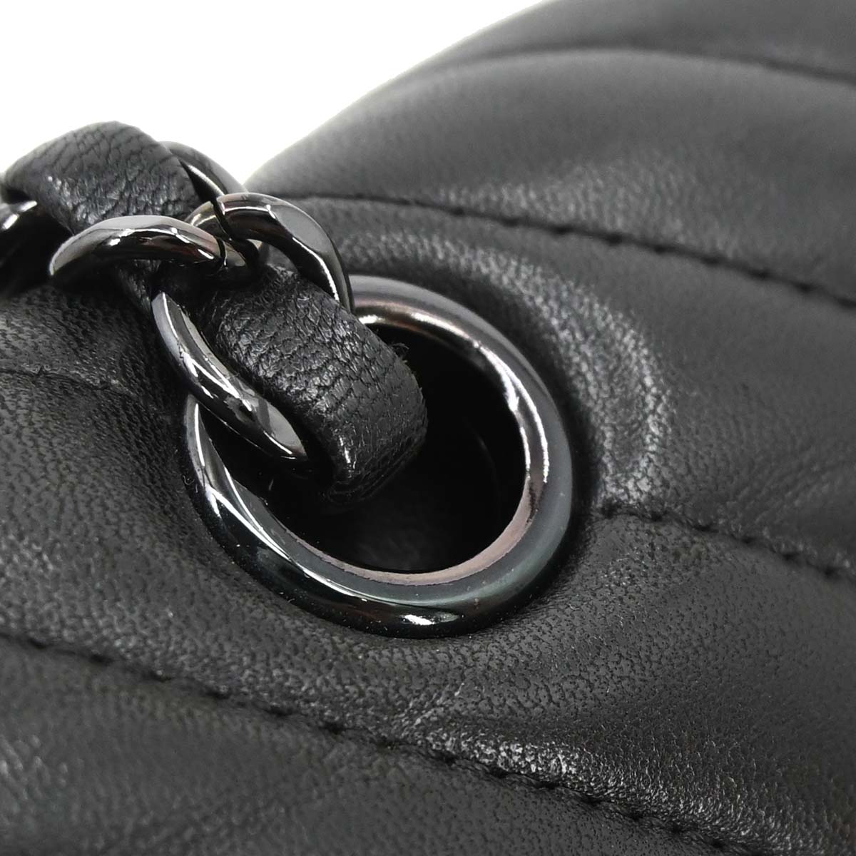 Chanel 2015-2016 Black Lambskin Chevron Medium Classic Double Flap Shoulder Bag