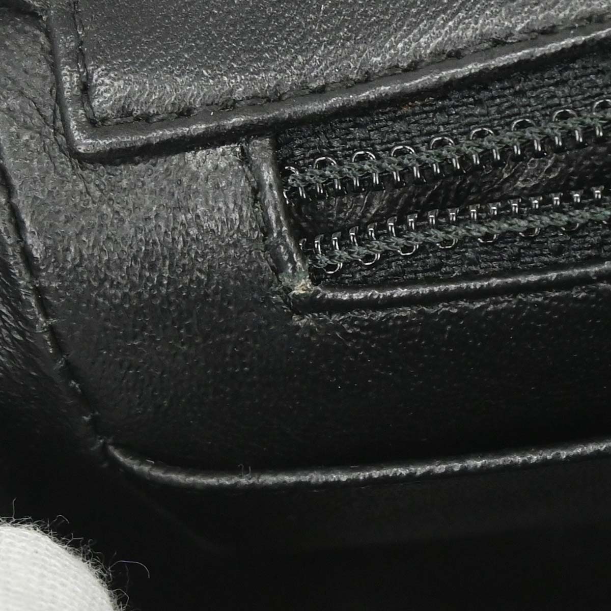 Chanel 2017-2018 Black Lambskin Chevron Mini Classic Square Flap Shoulder Bag 17
