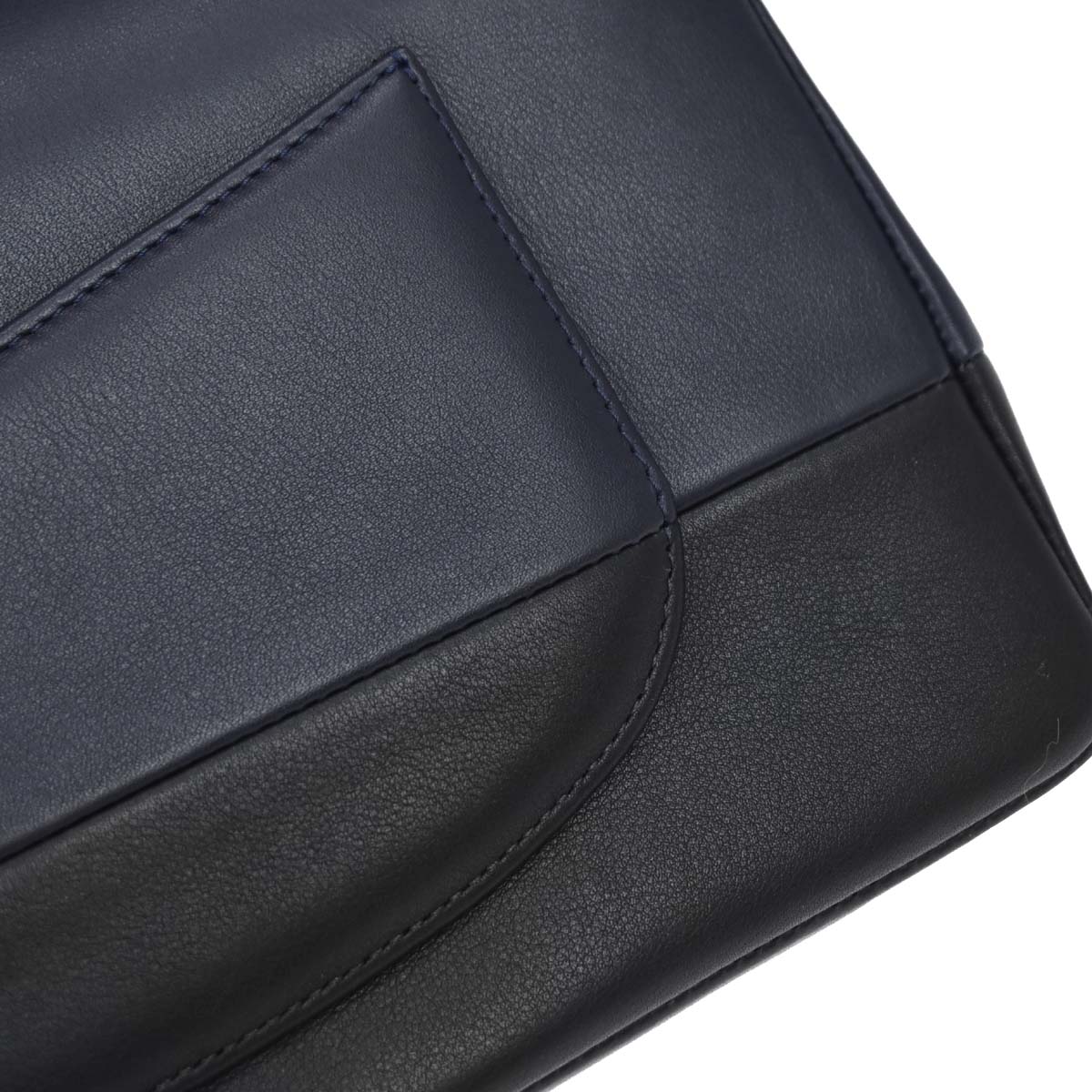 Chanel 2017 Navy Black Calfskin Medium Classic Double Flap Shoulder Bag