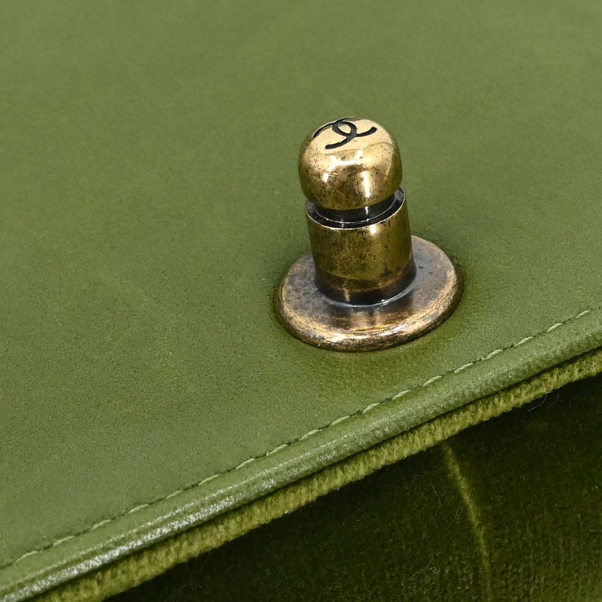 Boy Chanel Green Velvet Tweed Medium Shoulder Bag