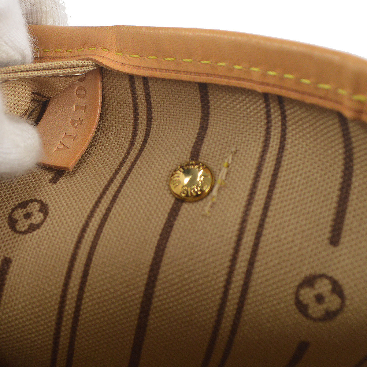 Louis Vuitton 2010 Monogram Neverfull PM M40155