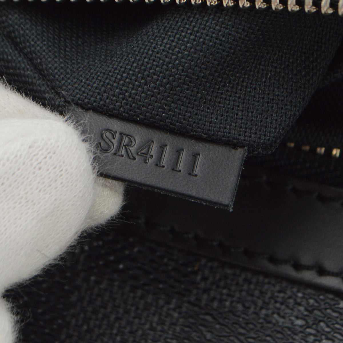 Louis Vuitton 2011 Damier Graphite Mick MM Shoulder Bag N41106