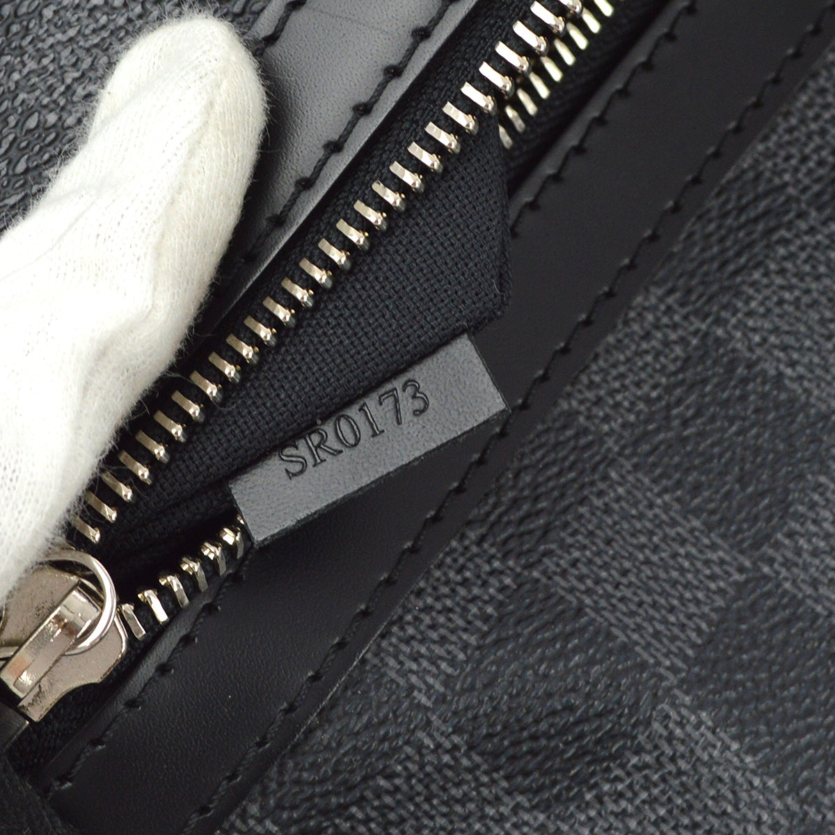 Louis Vuitton 2013 Damier Graphite Mick MM Shoulder Bag N41106