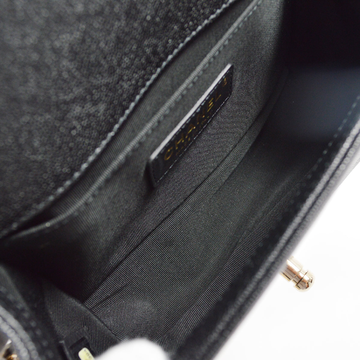 Boy Chanel 2019 Black Caviar Chain Shoulder Bag