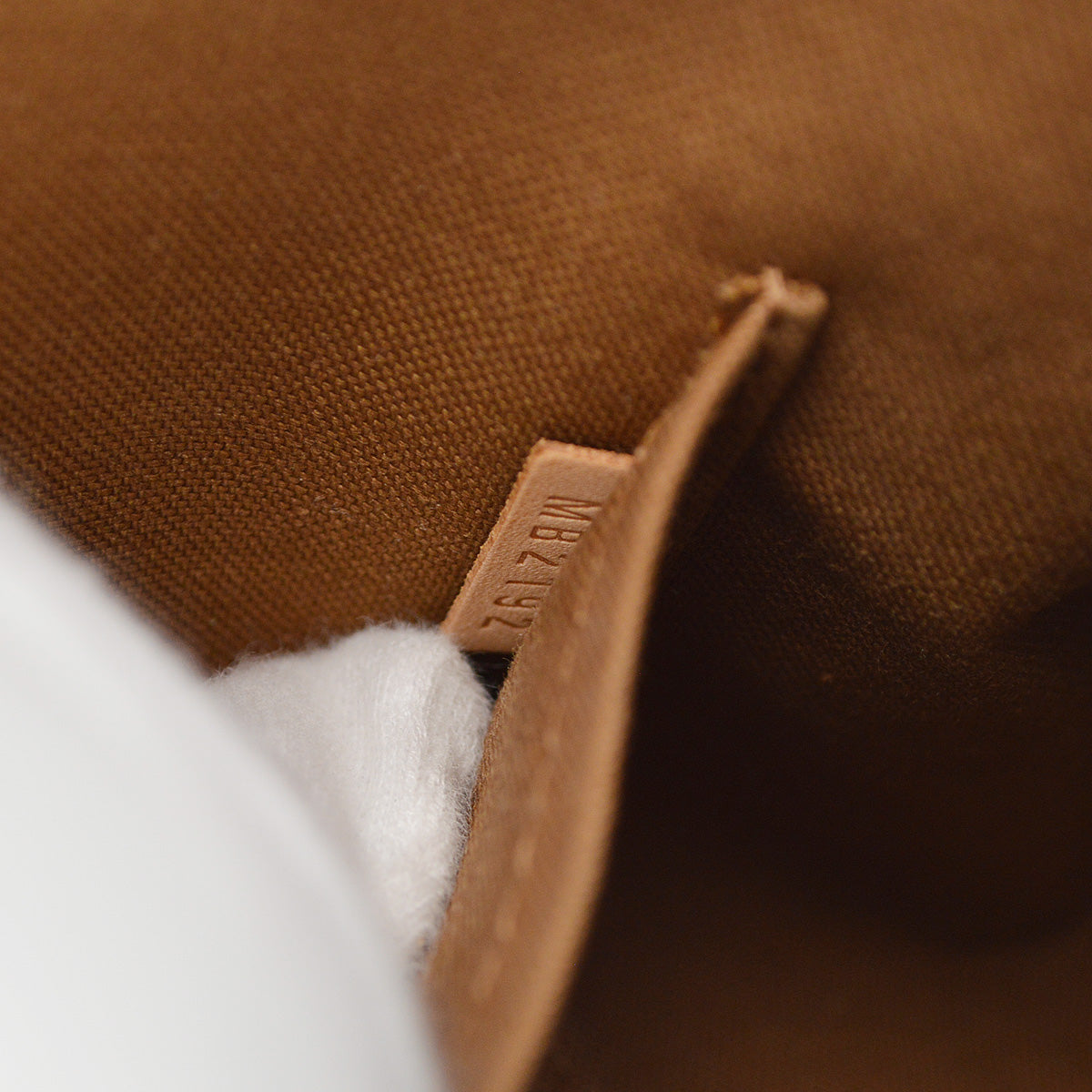 Louis Vuitton 2012 White Pumpkin Dot Papillon GM Handbag M40687