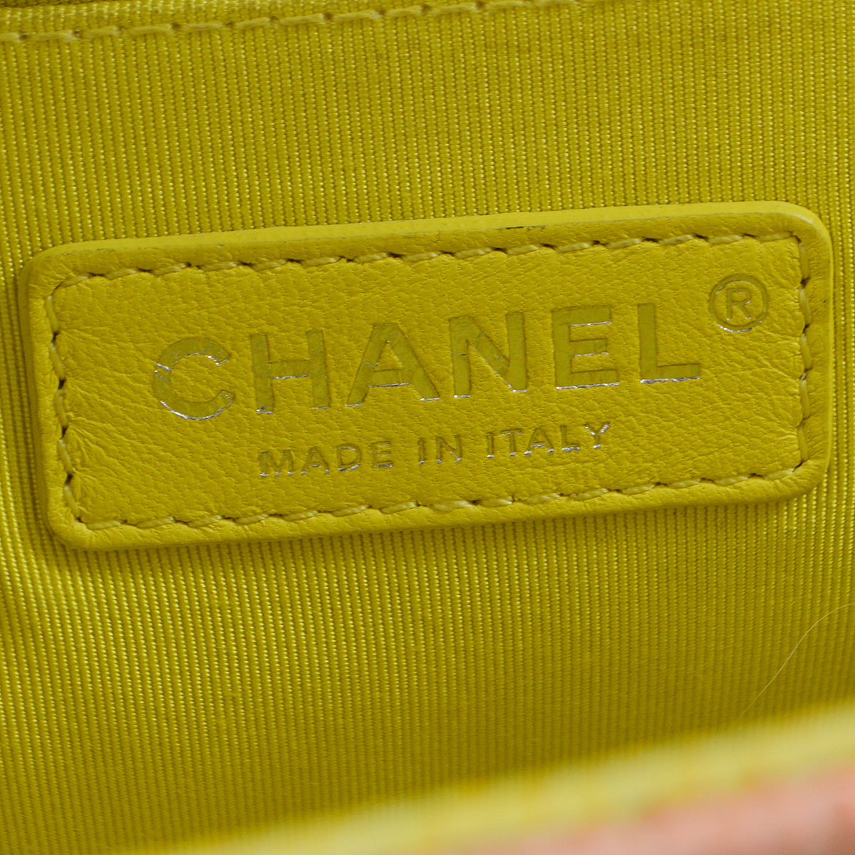 Medium Boy Chanel 2017 Multicolor Caviar Medium Chain Shoulder Bag