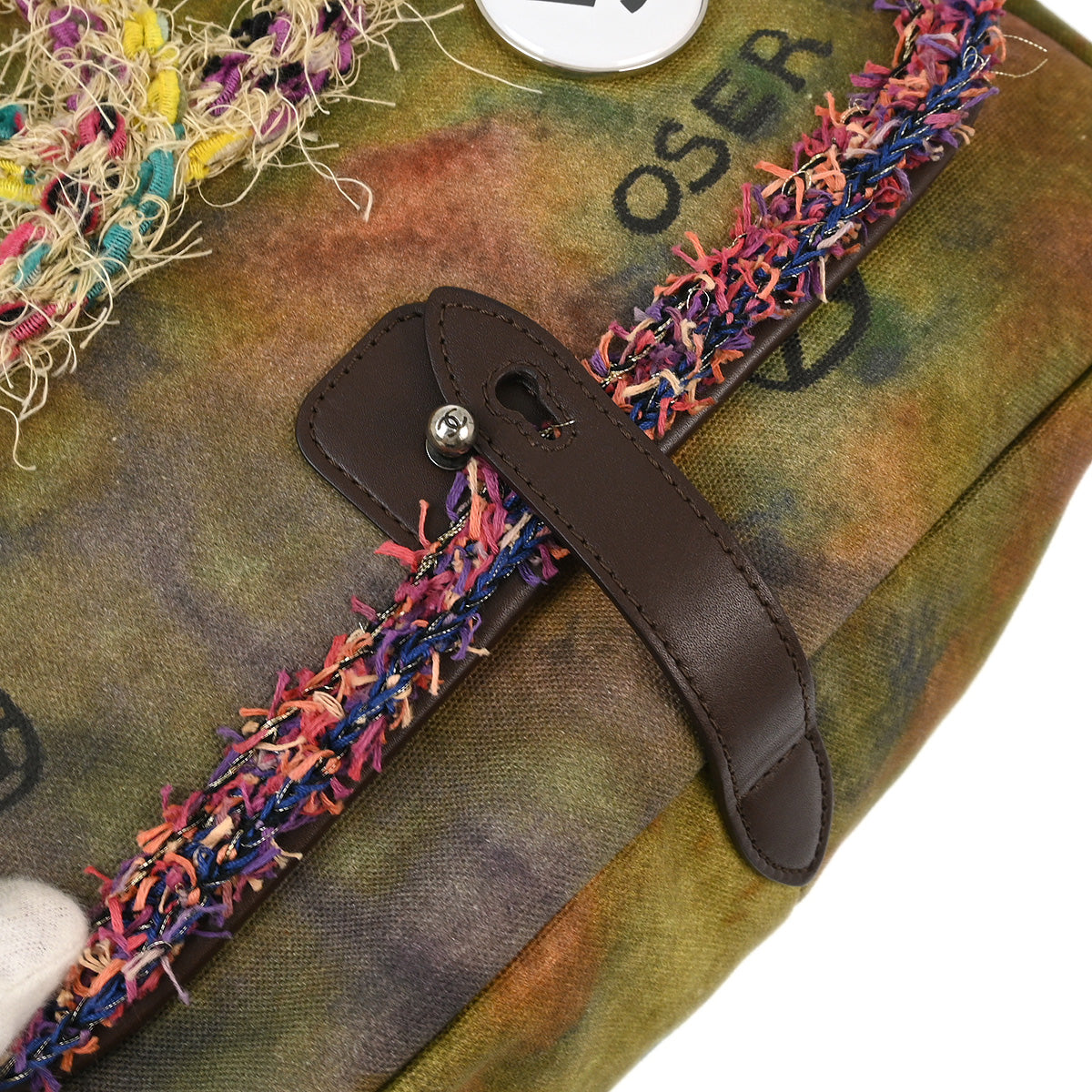 Chanel 2014-2015 Khaki Green Canvas Graffiti On The Pavement Messenger Bag