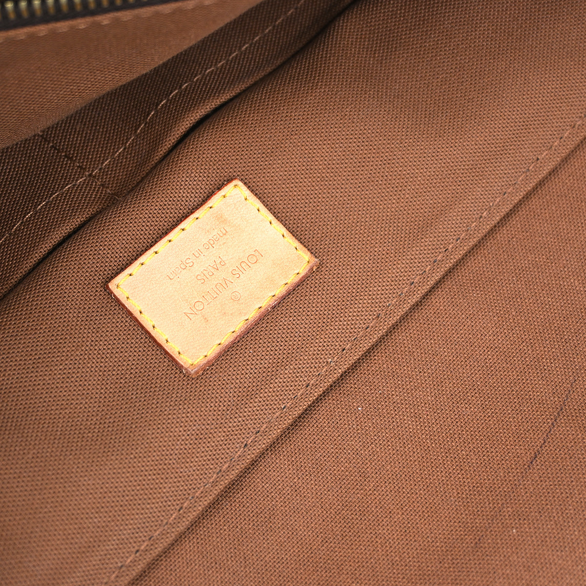 Louis Vuitton 2011 Monogram Beaubourg MM Messenger Bag M97038
