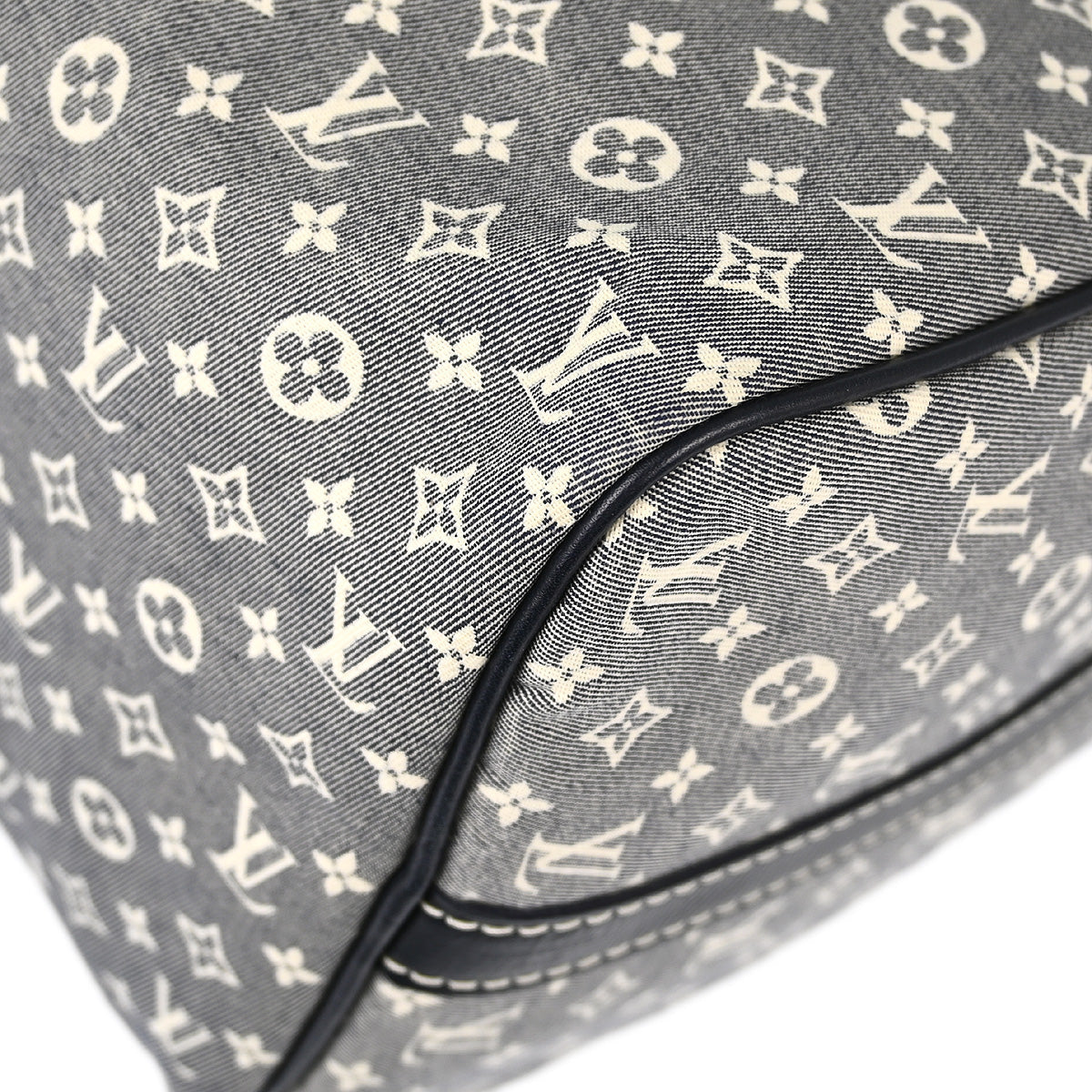 Louis Vuitton 2010 Gray Monogram Idylle Speedy Bandouliere 30 M56703