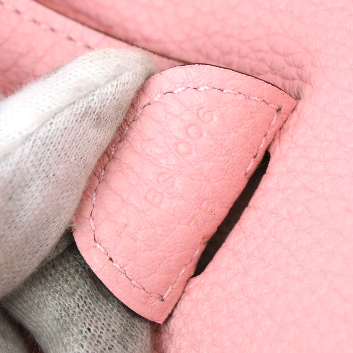 Hermes 2015 Rose Sakura Taurillon Clemence Evelyne 3 PM Shoulder Bag