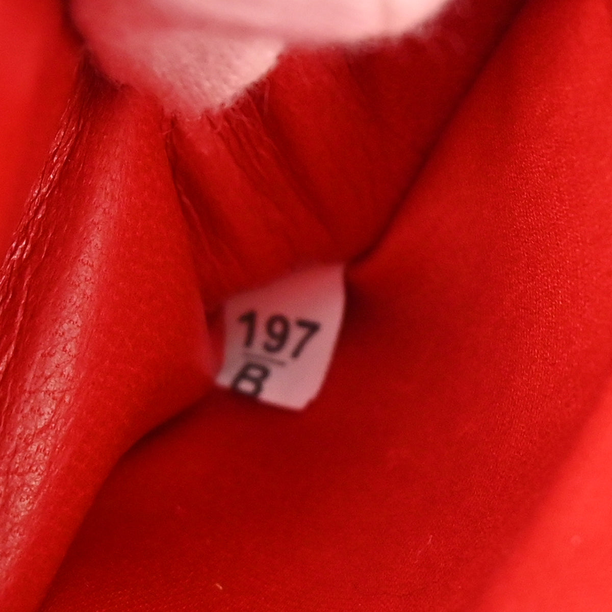 Miu Miu 2000-2010 Red Lambskin Matelasse Shoulder Bag