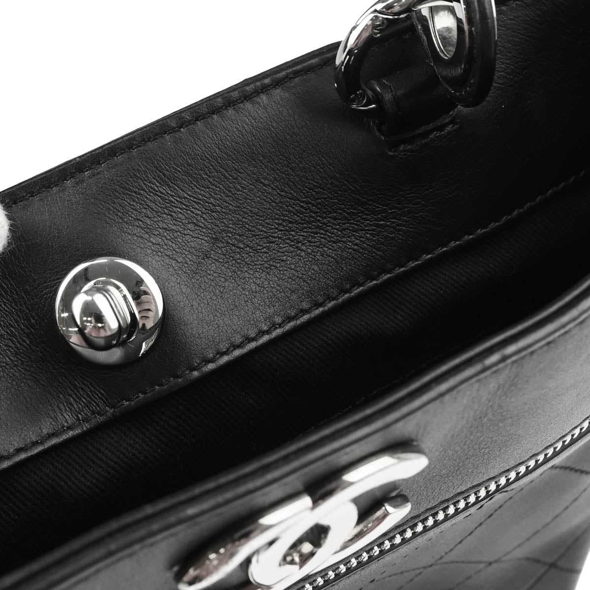 Chanel 2019 Black Calfskin 2way Bucket Handbag