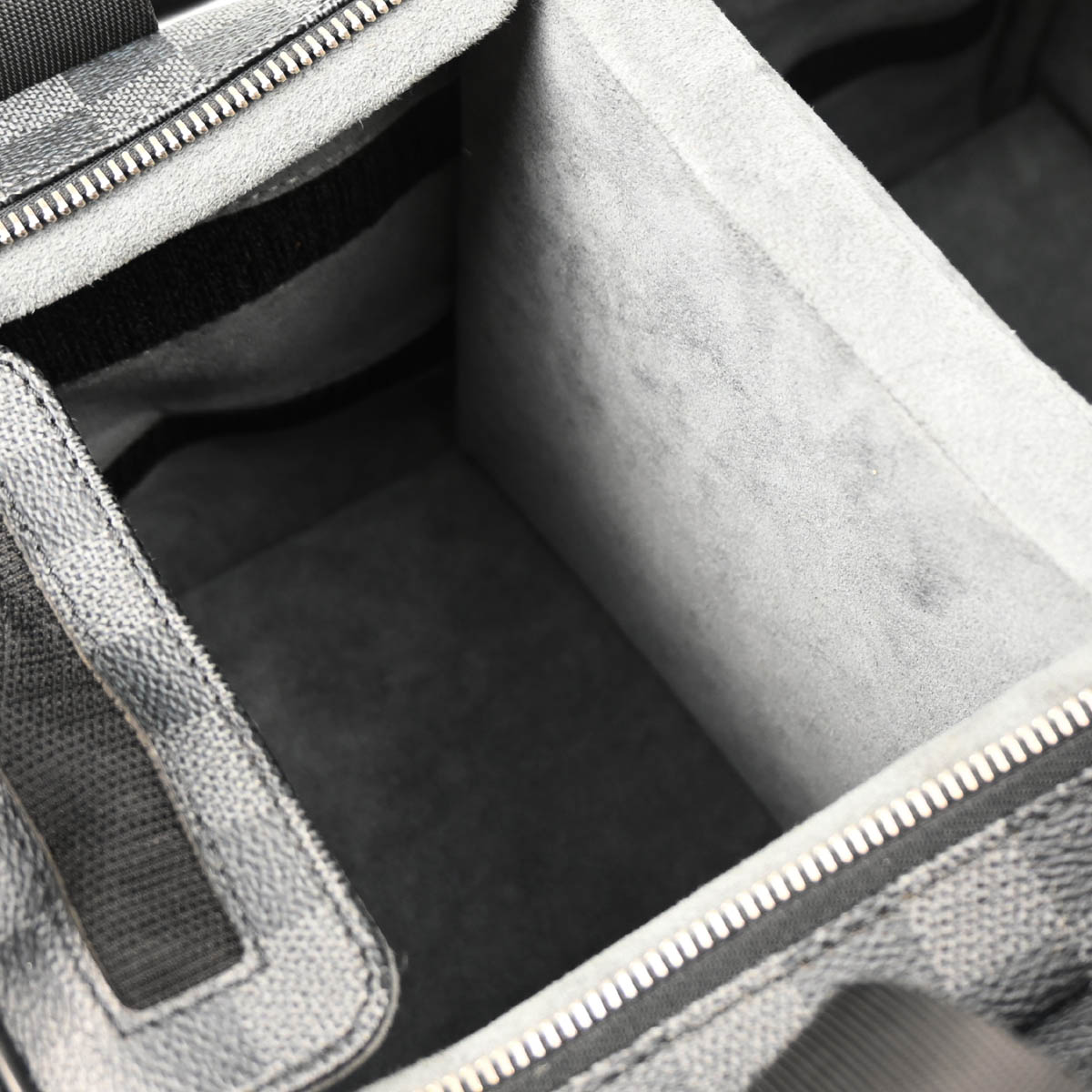 Louis Vuitton 2010 Damier Graphite Camera Bag N58027
