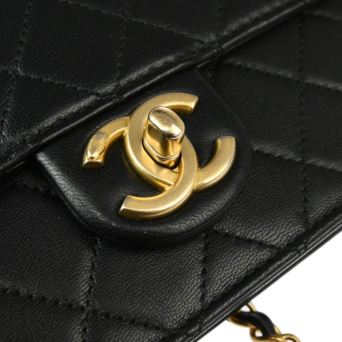 Chanel 2019 Black Lambskin Shoulder Bag