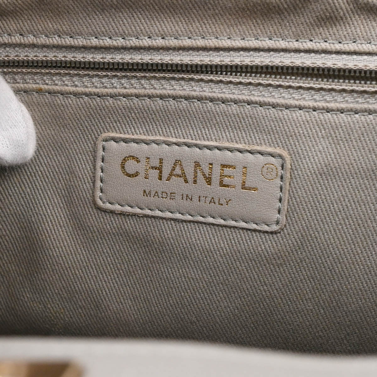 Chanel 2019 Gray Caviar 2way Shoulder Handbag