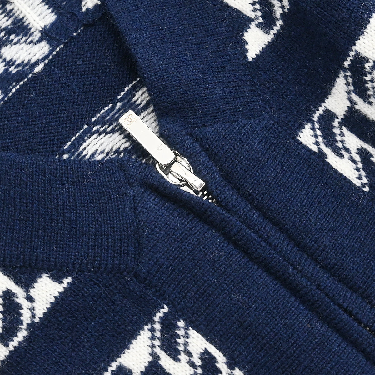 Chanel 2017 Sleeveless Vest Jacket Navy #34