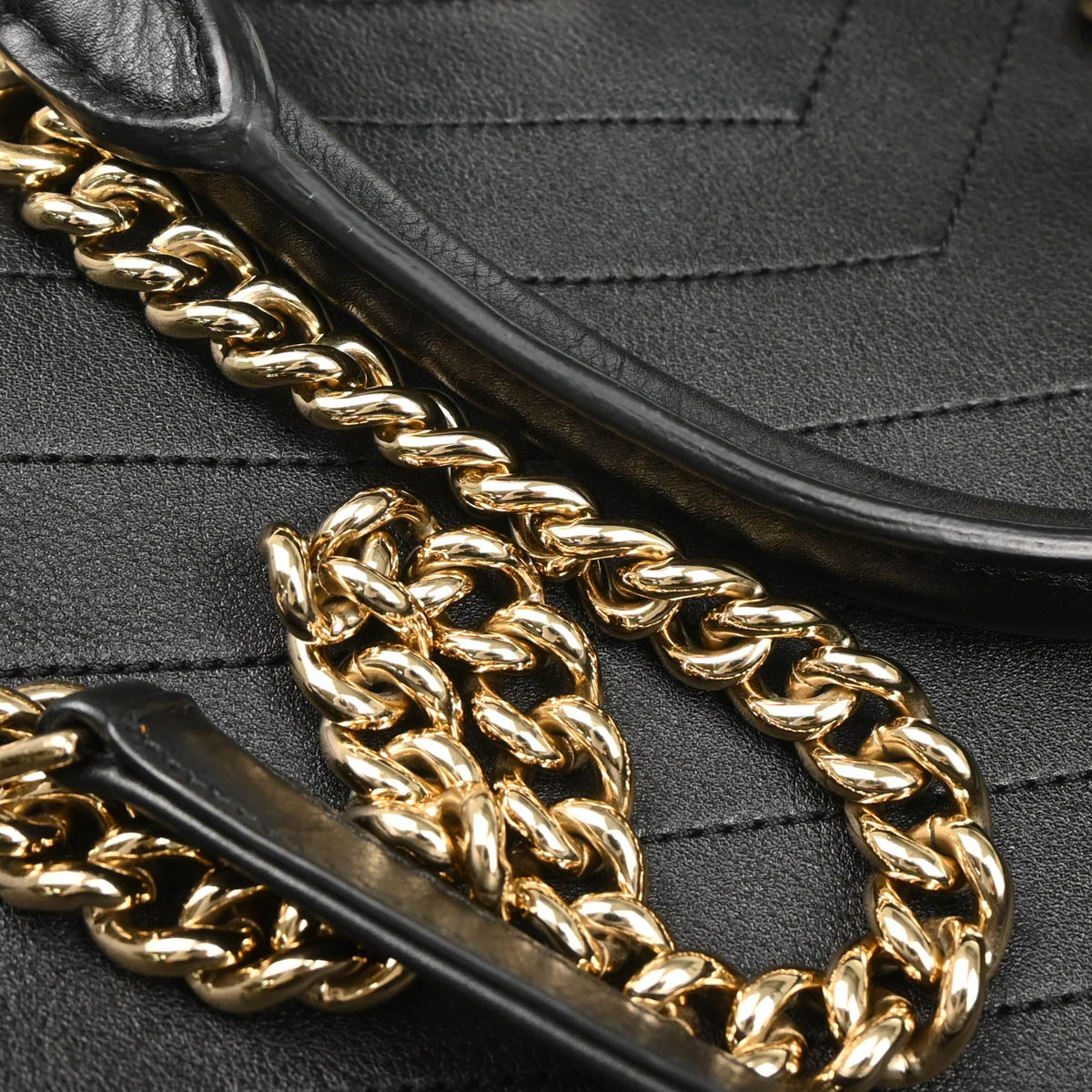 Chanel 2018-2019 Black Lambskin Chevron Chic Shopping Tote