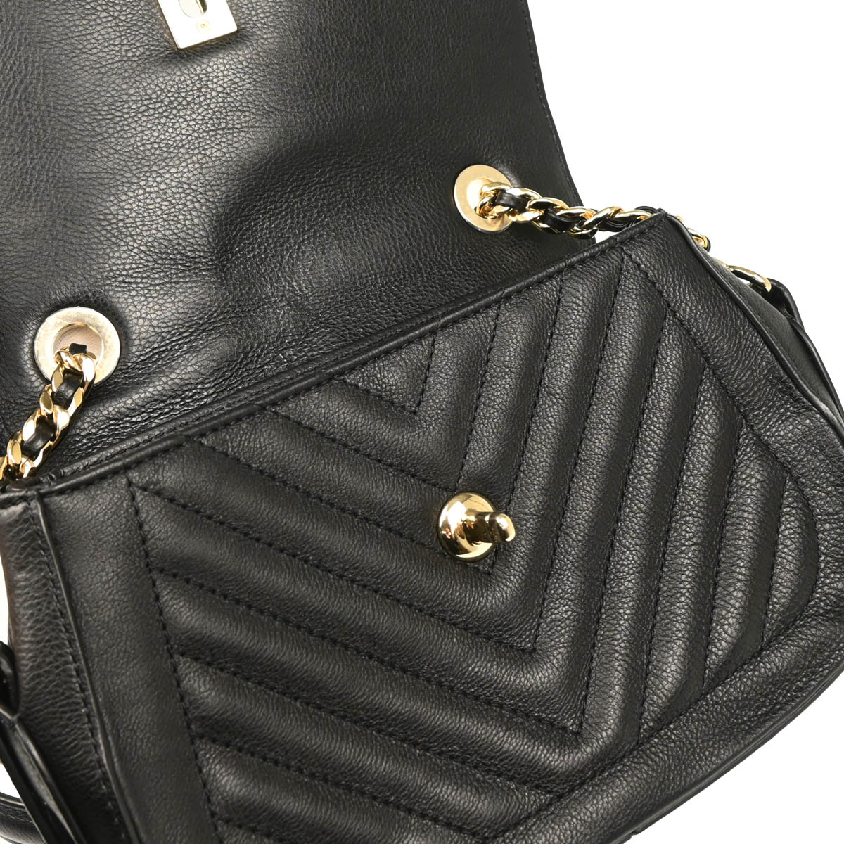 Chanel 2018-2019 Black Calfskin Chevron Filigree Shoulder Bag